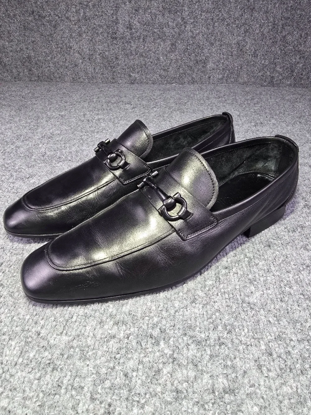 Salvatore Ferragamo Black Leather Gancini Bit Loafers - Size 9.5 D